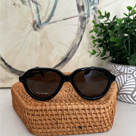 NO OFFERS !MONCLER black polarized Bahrain sunglasses ✨ - Picture 6 of 11